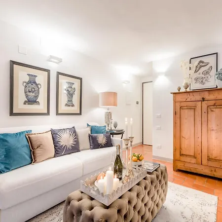 Apartman With Square Views Lucca