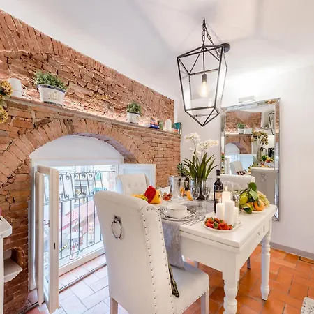 With Square Views Apartman