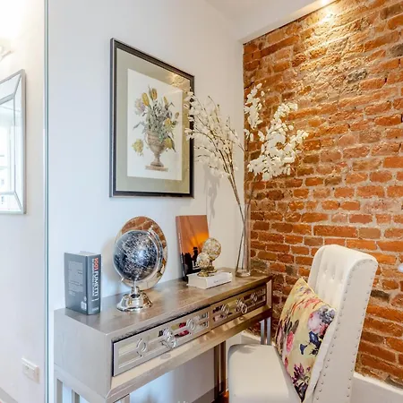 With Square Views Apartman Lucca